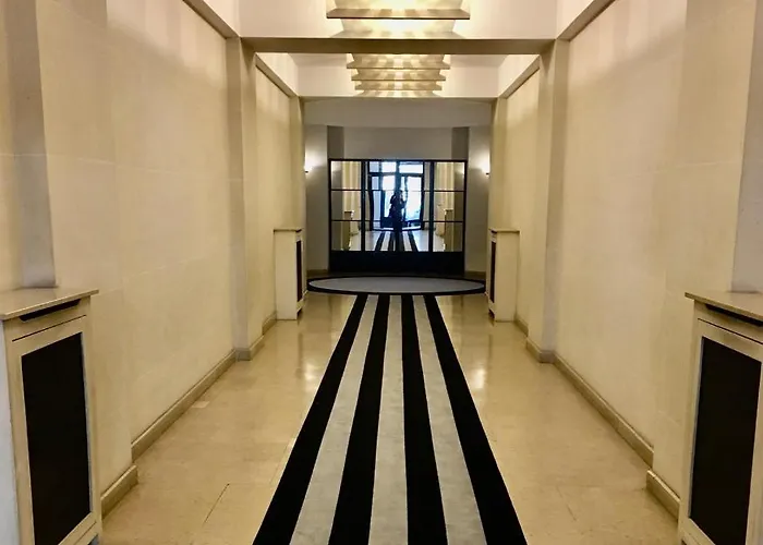 SUITE ELUARD au cœur de la Rive Gauche, neuf, design, 2 personnes